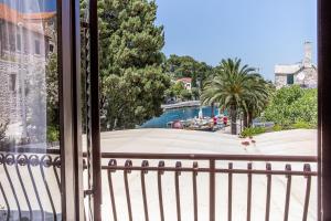 Apartments and Rooms Drpić