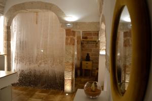 Gold White Exclusive House