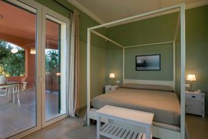 Deluxe One-Bedroom Apartment with Patio room in Corte Olea Resort