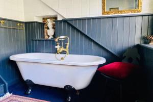 17th Century Boutique Getaway in the Countryside