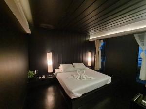 Trat 101 Hotel - SHA Certified