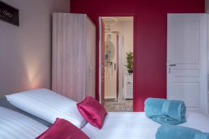 Appartements Cosy Red 4 Pers - Neuf et au Calme - Fibre-Netflix : photos des chambres