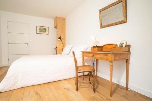 B&B / Chambres d'hotes Brise du Large - Maison d'Ault : Chambre Lit Queen-Size - Vue sur Jardin