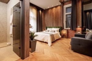 Double Deluxe Room room in SCHUSTER Boarding House