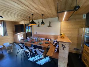 Chalets Chalet Megeve, ideal familles proche ski et centre village : photos des chambres