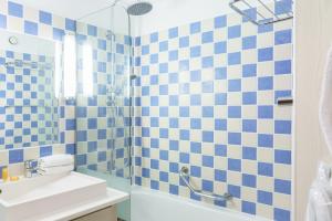 SOWELL HOTELS Le Beach : photos des chambres
