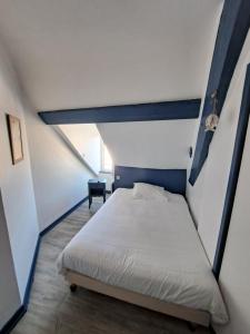 Hotels Le Mondes : Chambre 10