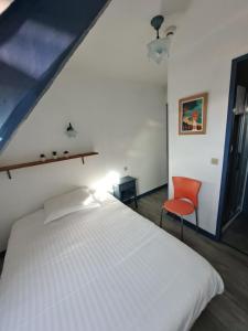 Hotels Le Mondes : Chambre 7