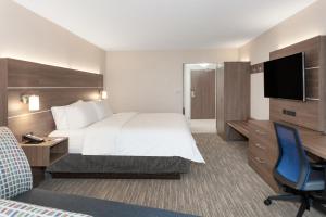 Holiday Inn Express & Suites Downtown Ottawa East by IHG