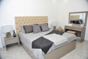 Amazing one Bedroom Apartment in Amman Elwebdah 7