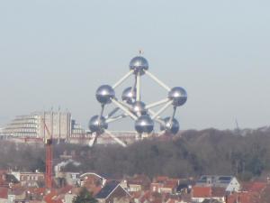 - - - - - Au Sixième Ciel - - - - -