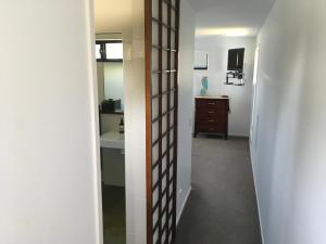 Woolamai Beach Haven, Easter special, reduced price, wine & chocs