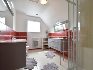 Maisons de vacances Peaceful Forest Stay in Pedernec : photos des chambres