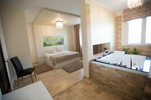 King Room with Whirlpool room in Hotel Sheriff