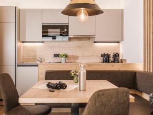 Mos Apartments