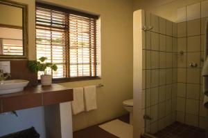 Zebra Cottage and Lodge