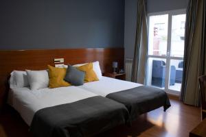 Standard Twin Room with Terrace room in Hotel Alda Ciudad de Soria