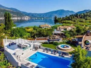 Boat Villa - Yénion