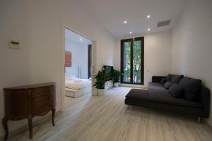 Roger De Lluria Design Apartment