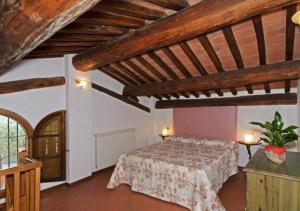 One-Bedroom Apartment - Split Level - Annex