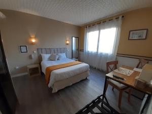 Hotels Hotel du Tricastin : photos des chambres