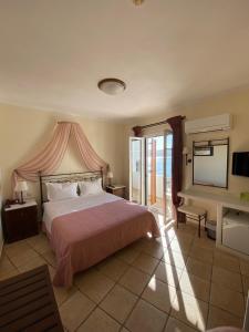 Ostria Hotel  Milos Greece
