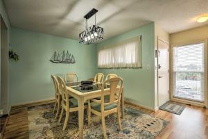 Breezy St Augustine Condo Walk to Crescent Beach!