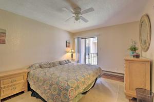 Quaint Angel Fire Townhome half Mi to Ski Slopes!