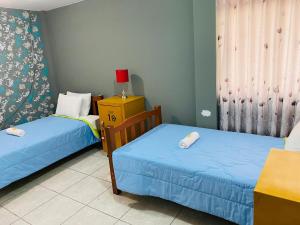 Sunset Hostel Airport