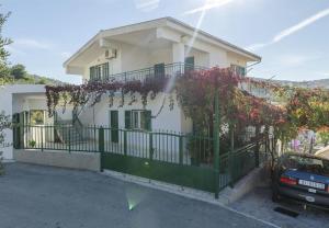 Apartments Neda - 150m from beach