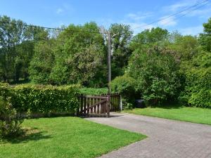 Maisons de vacances Serene Holiday Home in Saint Pierre le Vieux with Garden : photos des chambres