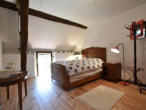 Maisons de vacances Countryside Holiday Home in Decize near Town Centre : photos des chambres