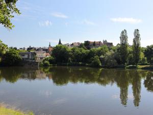 Maisons de vacances Countryside Holiday Home in Decize near Town Centre : photos des chambres