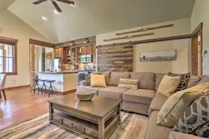 Walk to Main St and Marina Grand Lake Cabin! - Brighton