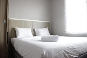 Simply 1BR Apartment at Stanford Jatinangor By Travelio