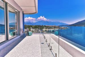 Carine Hotel Kumbor Superior