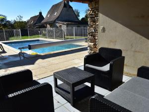Maisons de vacances Modern holiday home with pool in Gramat : photos des chambres