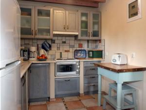Two-Bedroom House (Olive's House)