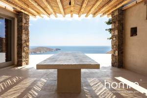 KYR MIMIS homm Contemporary Cycladic Design Villa Seriphos Greece