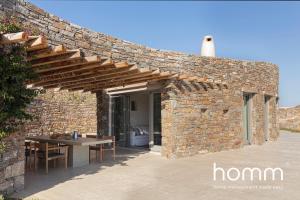 KYR MIMIS homm Contemporary Cycladic Design Villa Seriphos Greece