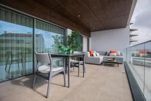 Modern & Charming Apartment W/Pool by LovelyStay - Cruz Quebrada