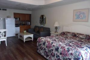One-Bedroom Apartment room in UNIT 127 - STUDIO CONDOMINIUM