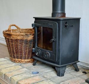 East Green Farm Cottages - The Granary