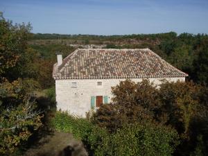 Heritage Holiday Home in Bagat en Quercy with Garden