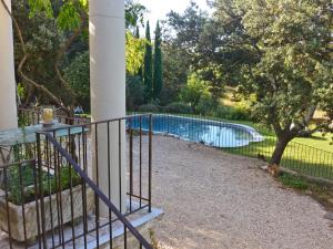 Villas Lovely holiday home with fenced garden and enclosed swimming pool : photos des chambres