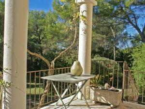 Villas Lovely holiday home with fenced garden and enclosed swimming pool : photos des chambres