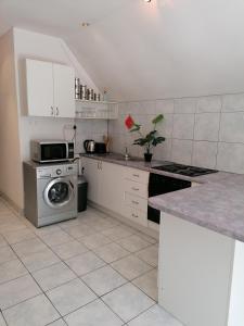 Rural feeling Self Catering Next door to Sandton