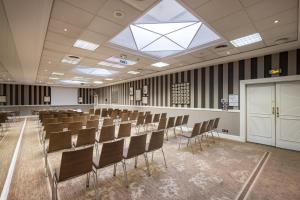 Hotels Holiday Inn Nice, an IHG Hotel : photos des chambres