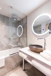 Hotels Novotel Megeve Mont-Blanc : Suite Junior avec Balcon