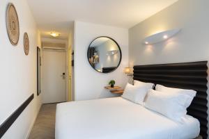 Hotels Hotel Chromatics & Restaurant Hill Club : photos des chambres